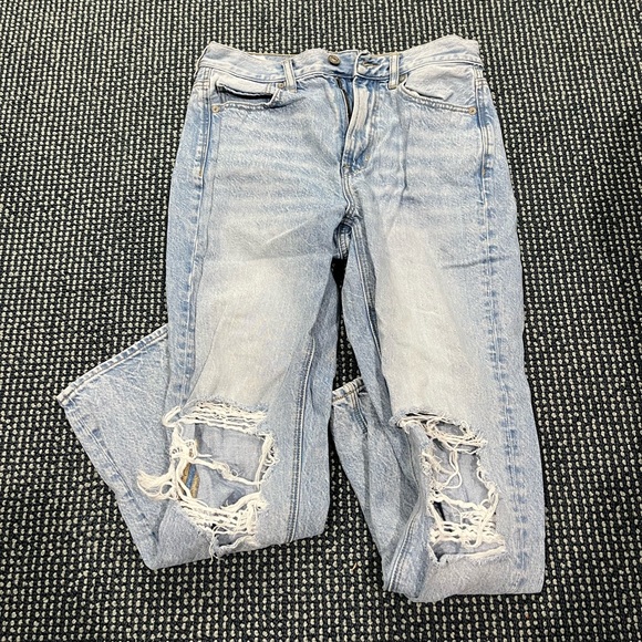 AEO distressed mom jeans - Picture 2 of 3